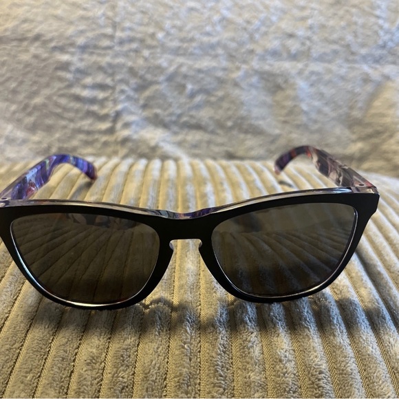 Oakley Accessories - Oakley Sunglasses Limited  Kokoro Frogskins Meguru Spin w/Prizm Black OO9013-J1